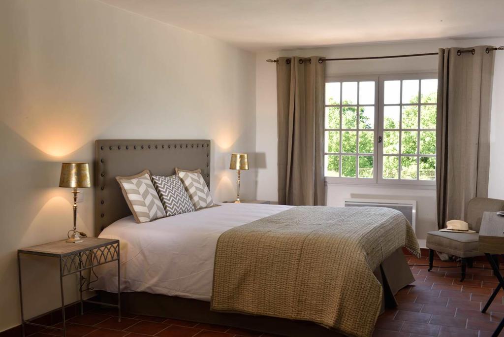 Domaine Le Bois Des Dames Bed & Breakfast Chantemerle-lès-Grignan Exterior foto